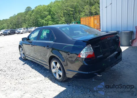 2011 Ford Fusion Sport z USA, uszkodzony, nr VIN 3FAHP0KC2BR199390